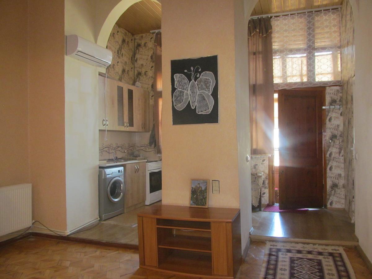 Grandma'S Hotel Tbilissi Extérieur photo