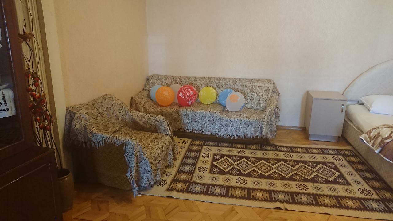 Grandma'S Hotel Tbilissi Extérieur photo