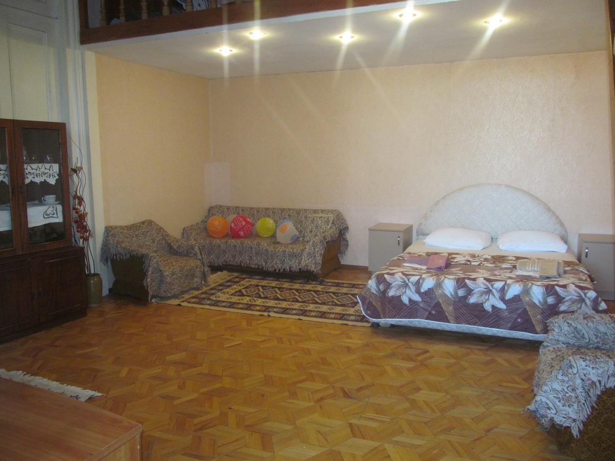 Grandma'S Hotel Tbilissi Extérieur photo