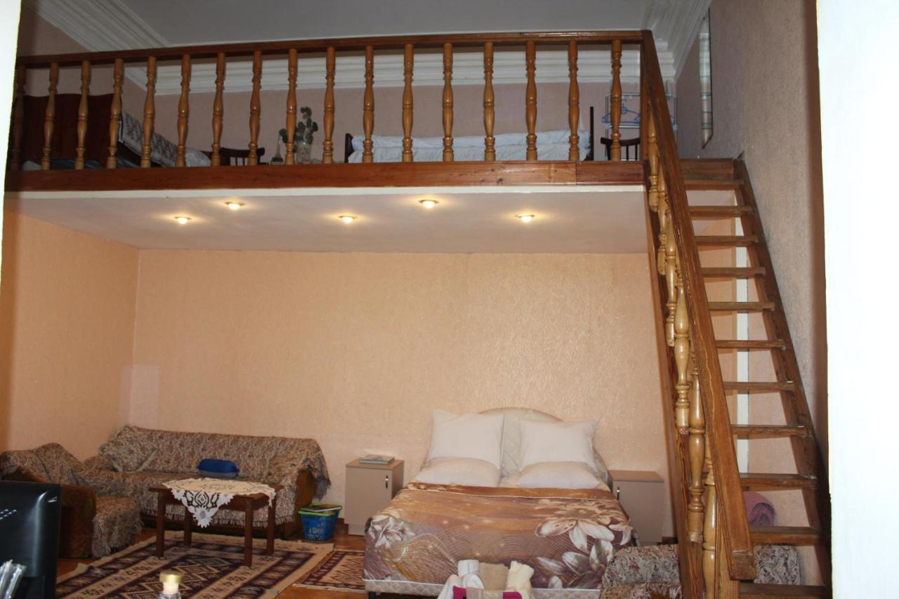 Grandma'S Hotel Tbilissi Extérieur photo
